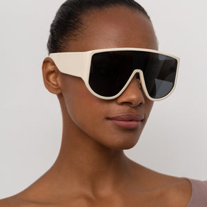 Vintage Oversized One Piece Round Sunglasses.