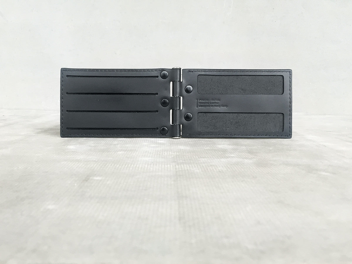 HINGE cardholder